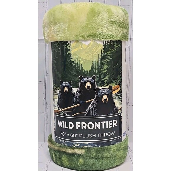 WILD FRONTIER WILDERNESS BEARS PLUSH THROW 50"X 60" Bear Family Soft Polyester - Picture 1 of 5
